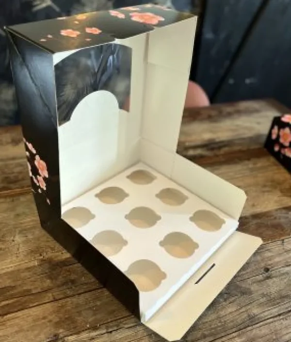 10 Innleggsbrett for 9 cupcakes